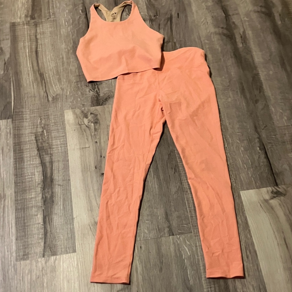 Old Navy Active Peach and tan  Set
